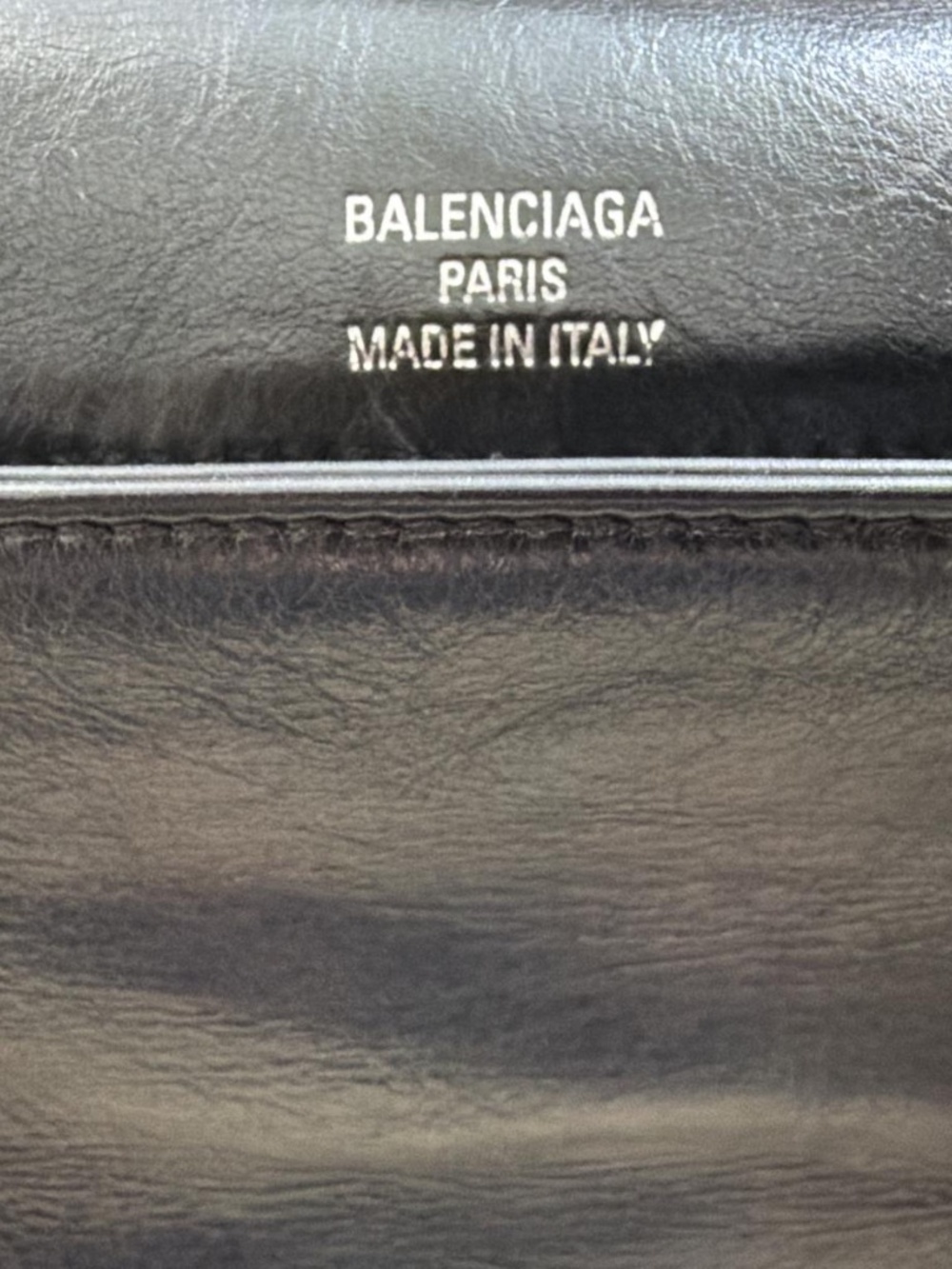 🖤 Balenciaga BB Soft Large Flap Bag — Black Calfskin / Aged Silver Hardware - Picture 4 of 9